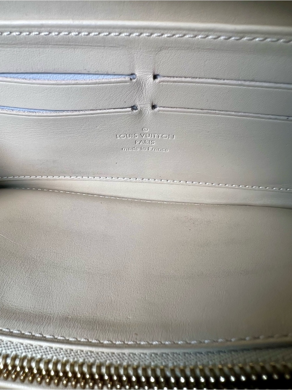 Louis Vuitton Neutrals Monogram Zippy Vernis Wallet - Picture 8 of 16